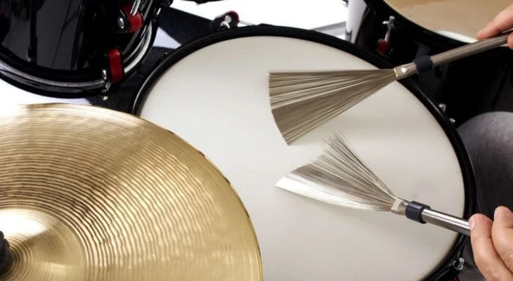 K2B K2 2pcs Retractable Jazz Drum Brushes Sticks Percussion Drumsticks White 