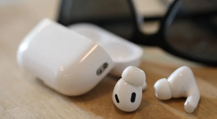 Can AirPods When Dropped? How Are They?