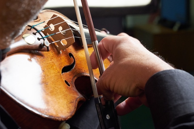 How Much Are Violin Lessons? Cost for InPerson & Online!