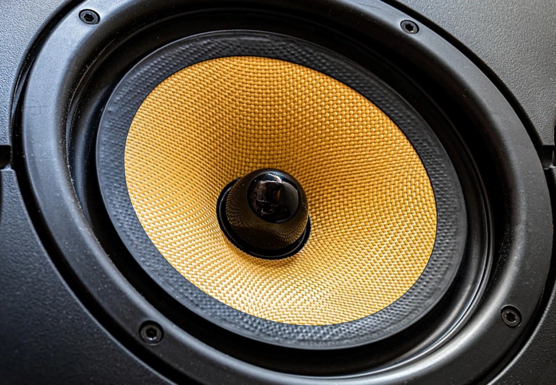 8 Ohm vs 16 Ohm Speakers (for Amp) What Should You Pick?