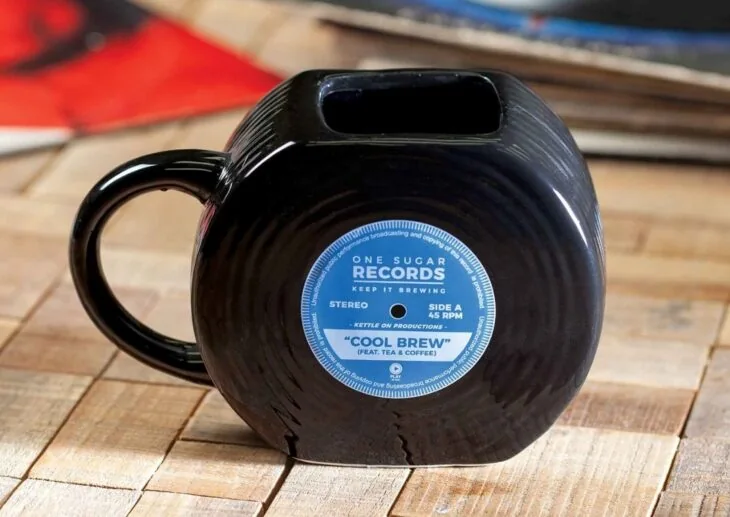 A Record-shaped mug