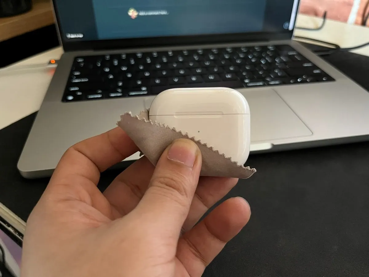 AirPods Case Turning Yellow? Common Reasons & Solution!