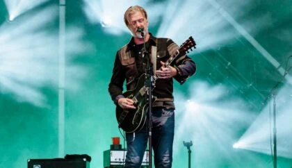 Josh Homme Amp Settings & Gear - QOTSA Guitar Tone!