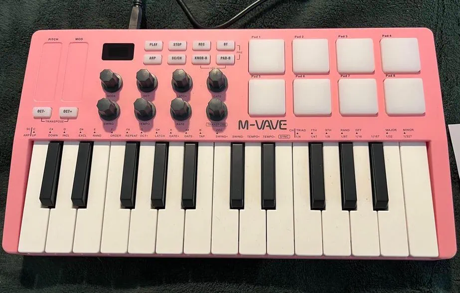 M-WAVE 25 Key MIDI in Pink