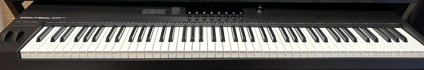 Native Instruments Komplete Kontrol S88 MK3 - Closer Look