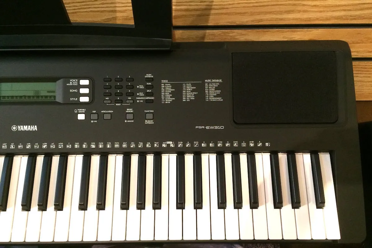 Yamaha PSR-EW310