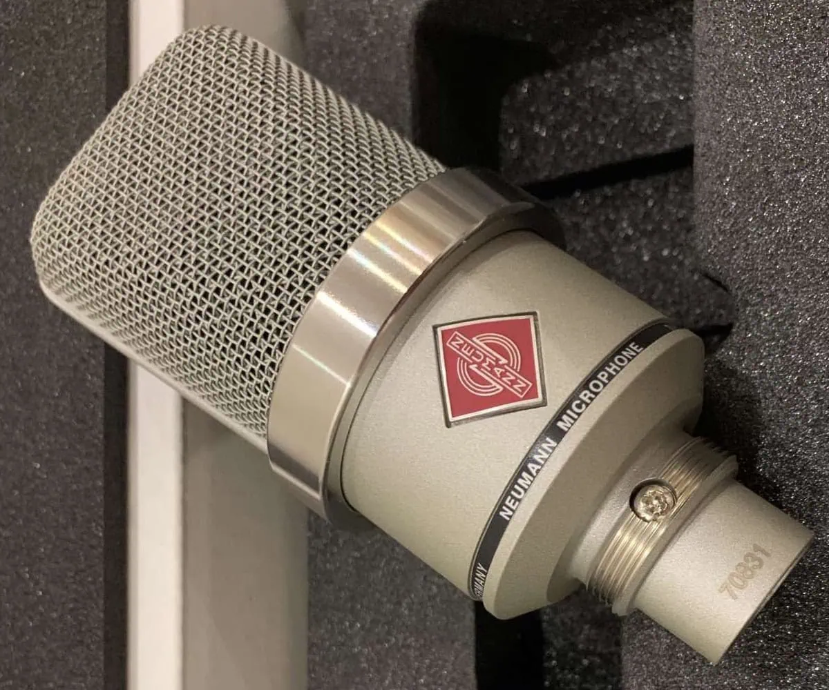 Neumann TLM102