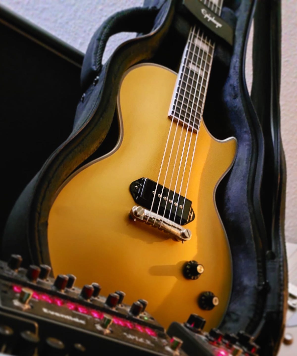 Epiphone Jared James Nichols Gold Glory Les Paul Custom